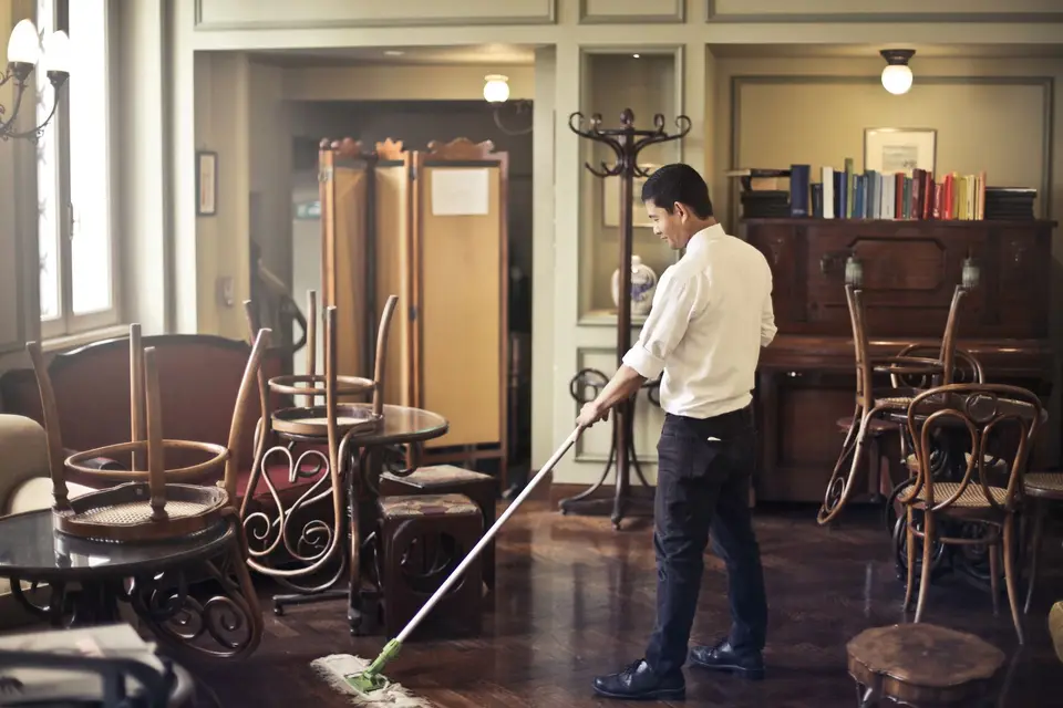 Floor Cleaning in Bridgeport, CT